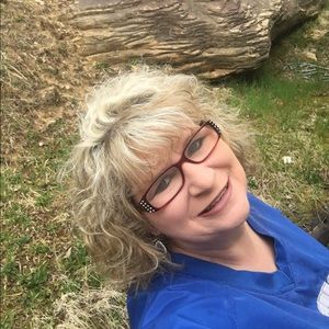 Meet your Posher, Angelia